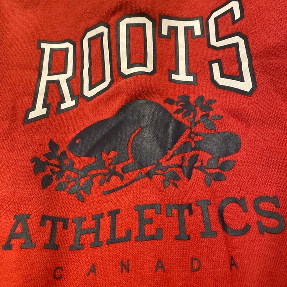 ROOTS 4T toddler sweatshirt in excellent condition. Barely worn. - Picture 3 of 3